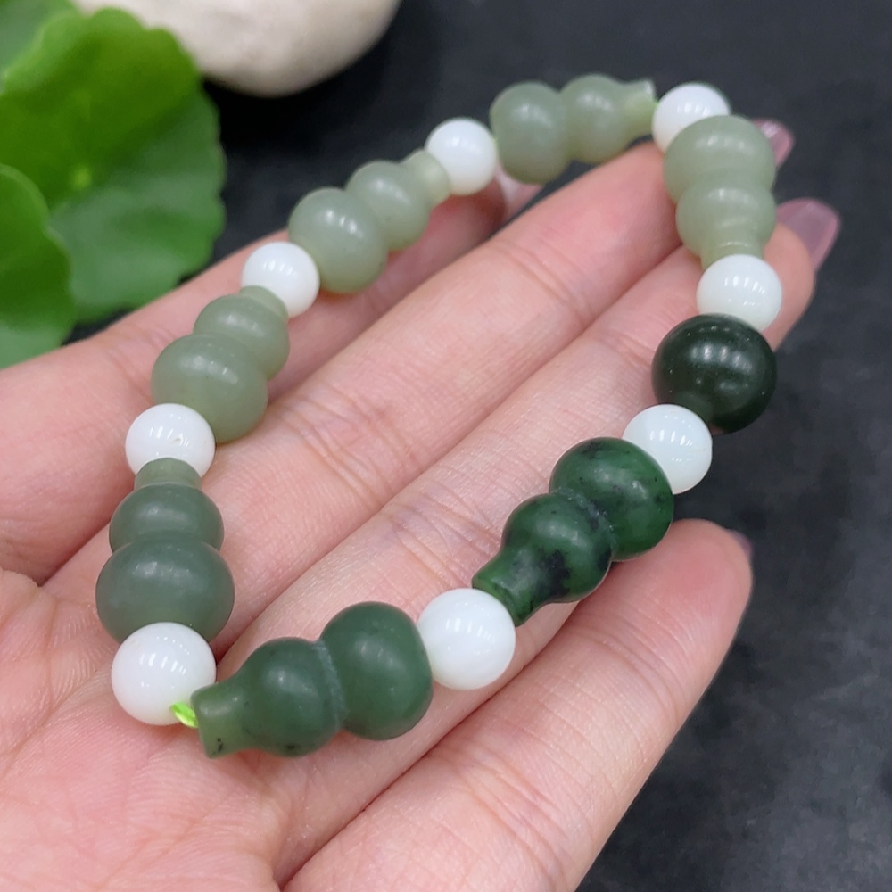 H33858695 Hetian Jade Gourd Bracelet (Non-Hetian Jade White Beads)