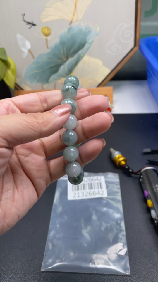 F21326642 Jadeite Bracelet    Approx. 12.5mm    Total Weight 54.604g