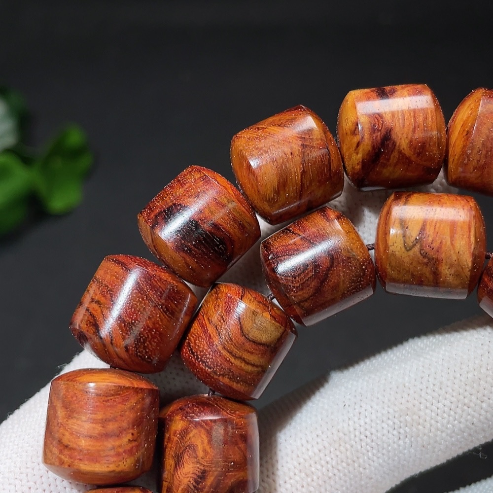 W33937402 Huanghuali Long Strand (Total weight approx. 58.7g, bead size approx. 14.9mm)