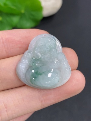 F41926405 翡翠佛公挂件 货品总重量约7.2克