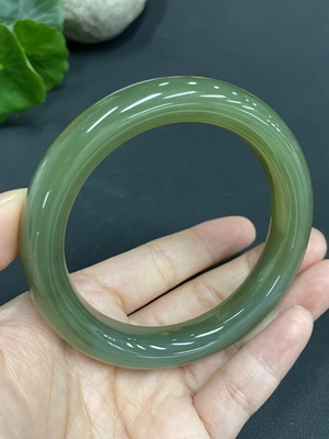 H17947216 Hetian Jade Round Bracelet Size 56.4 Total Weight Approx. 61.5g