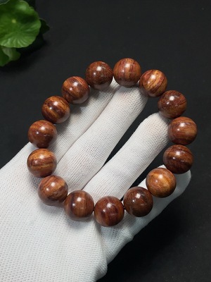 W41889000 黄花梨手串 货品总重约24.4g 卡15.1mm左右