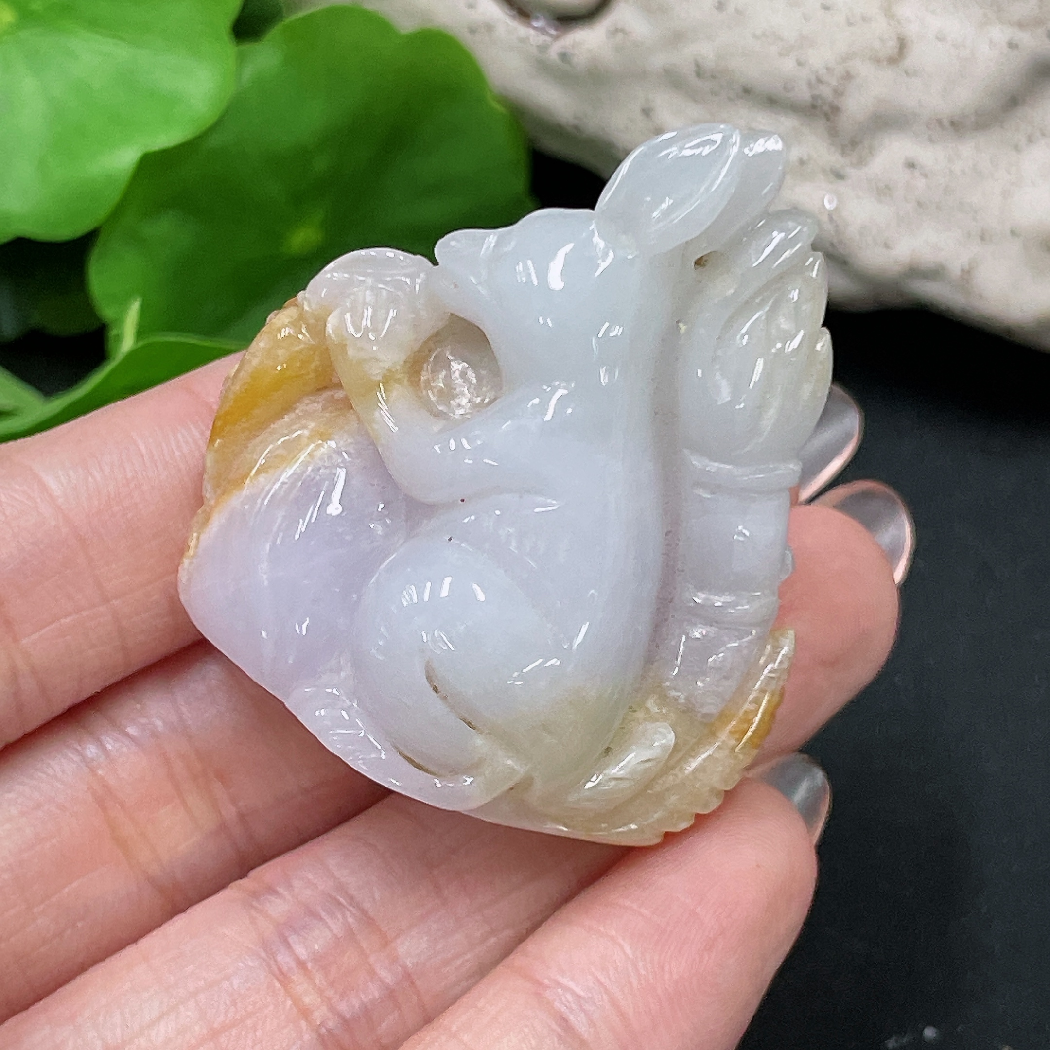 F34020324 Jadeite Pendant, color origin undetermined, total weight approximately 41g