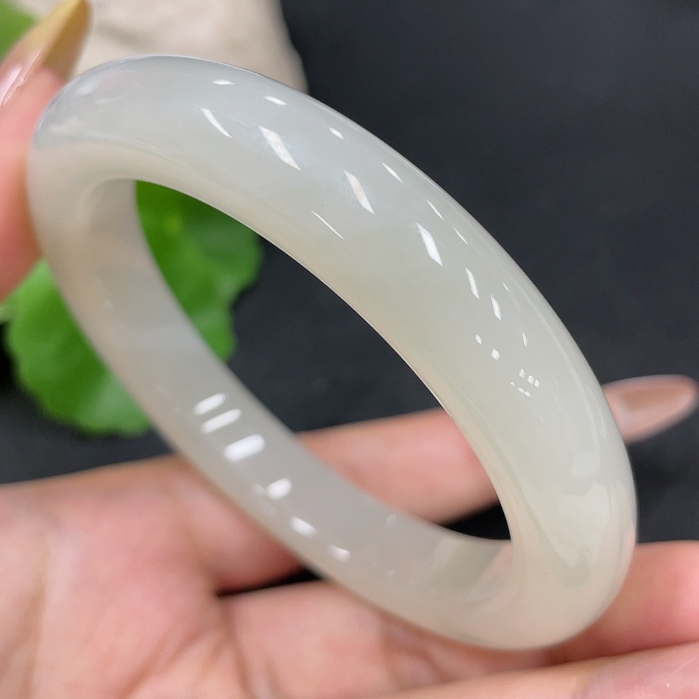H31671200 Hetian Jade Round Bracelet Size 58.1 Total Weight Approx. 59.4g