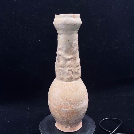 W32717977 Porcelain, Intact, Yingqing Glazed Garlic-Head Bottle (subject to the actual item)