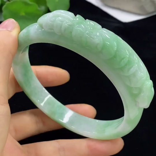 F34949143 Jadeite Round Bangle Total Weight about 104.15g Size 74.5