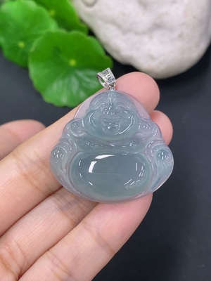 F41906300 翡翠挂件佛公 18k 配镶钻石 货品总约重9.24g