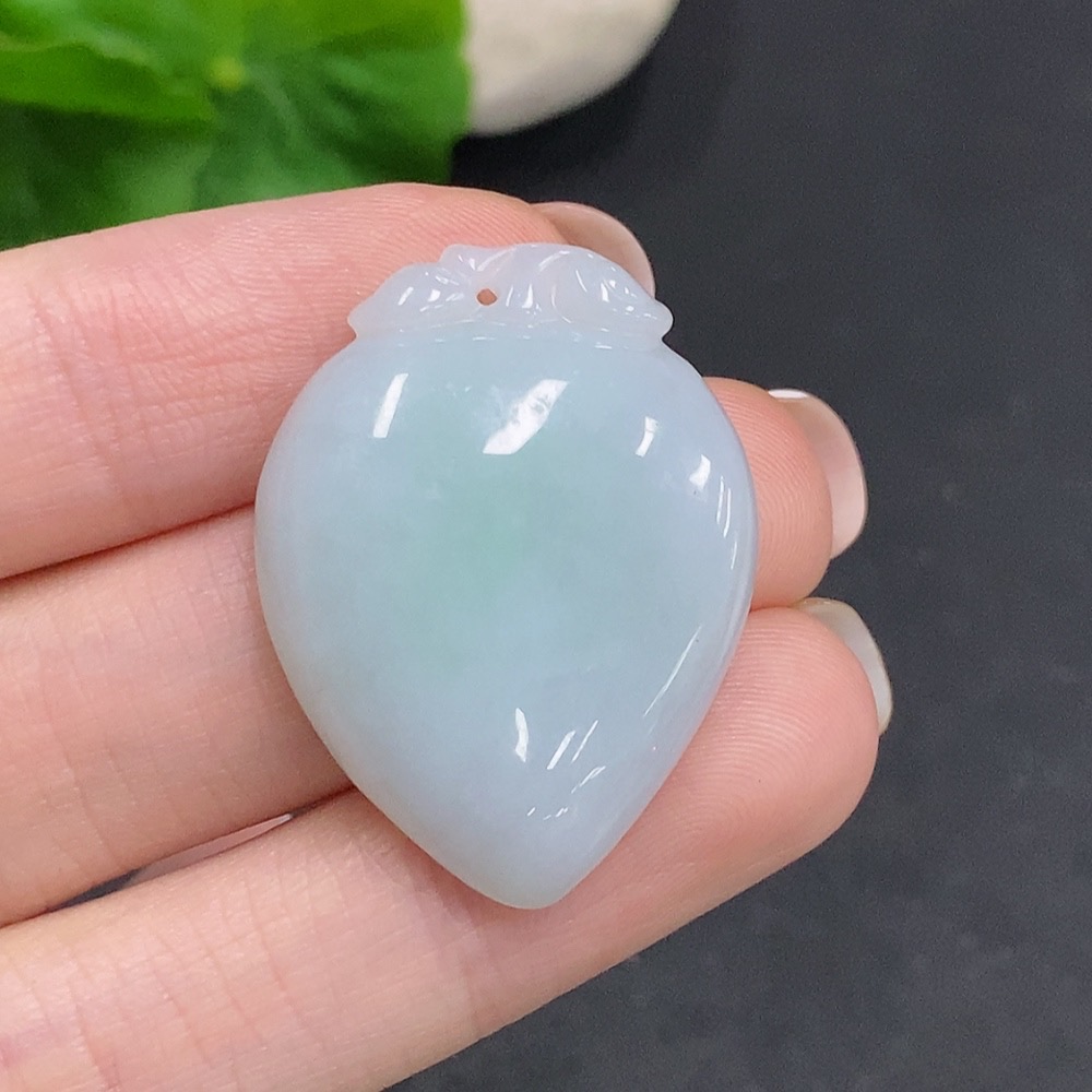 F34060699 Jadeite Peach Pendant Total Weight Approx. 8.2g