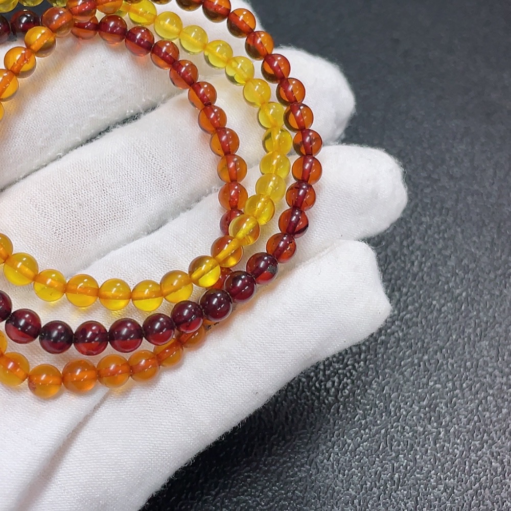 C32784425 Amber Beeswax Beaded Bracelet, Total Weight Approx. 7.99g, Size About 5mm