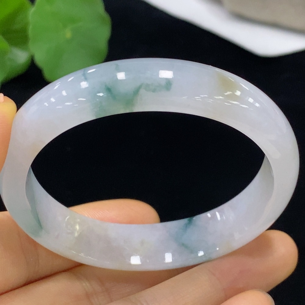 F35094989 Jadeite Concubine Bracelet 51.5/47 Size Total Weight Approx. 37.68g