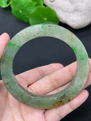 F41897818 翡翠正圈手镯 圈口56.3mm 货品总约重58.37g