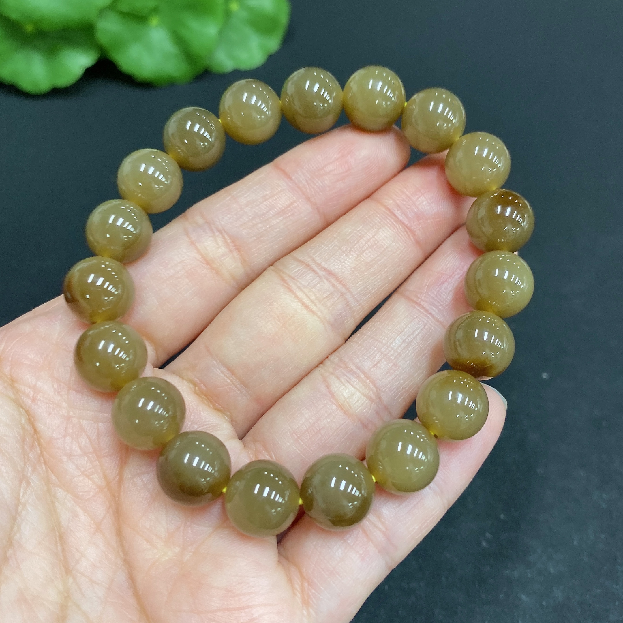 H33845252 Hetian Jade Bracelet        Approx. 9.8mm        Total Weight Approx. 29.6g