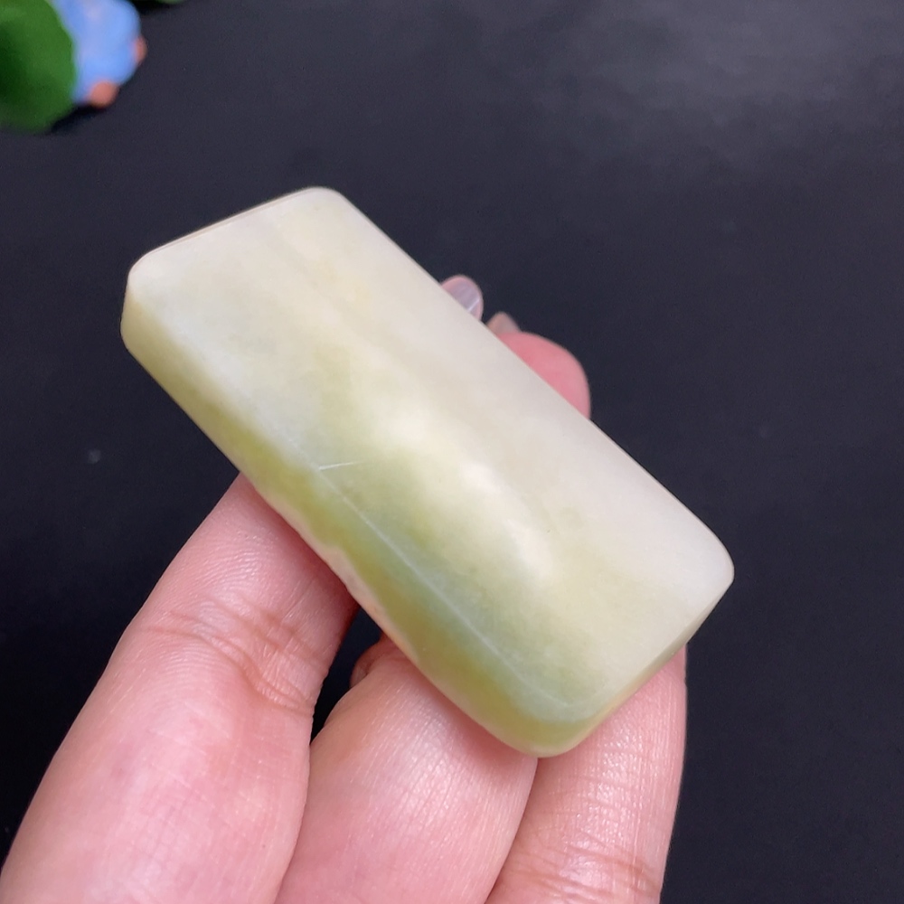 H31677400 Hetian Jade Pendant - Mountain-Climbing Tiger, Total Weight Approx. 43.6g, Undetermined Skin Color Origin