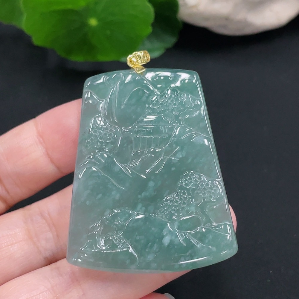 F30460015 Jadeite landscape pendant plaque Total weight about 17g (non-gold-inlaid)