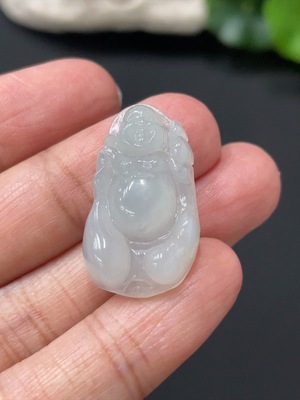 F28230351 翡翠布袋佛挂件 货品总重约4.1g