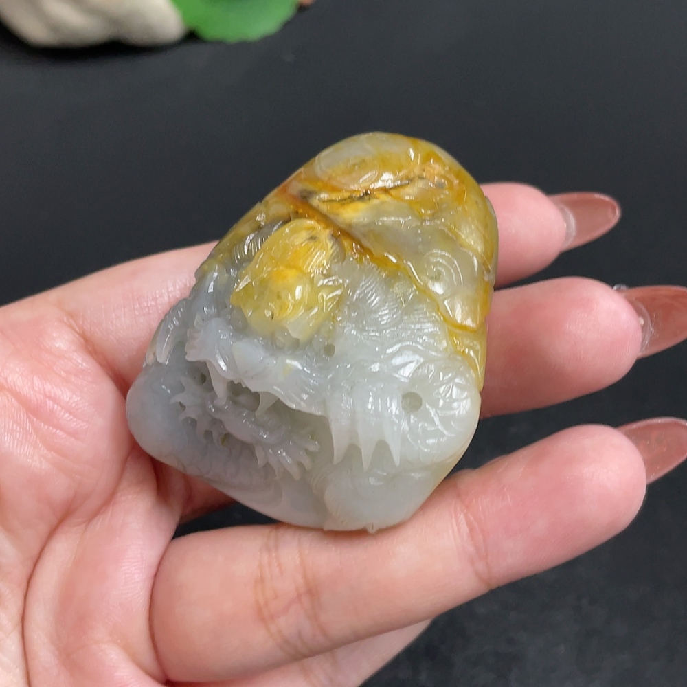 H34004457 Hetian Jade Pendant Dragon Total Weight Approx. 77.1g Undetermined Skin Color Origin