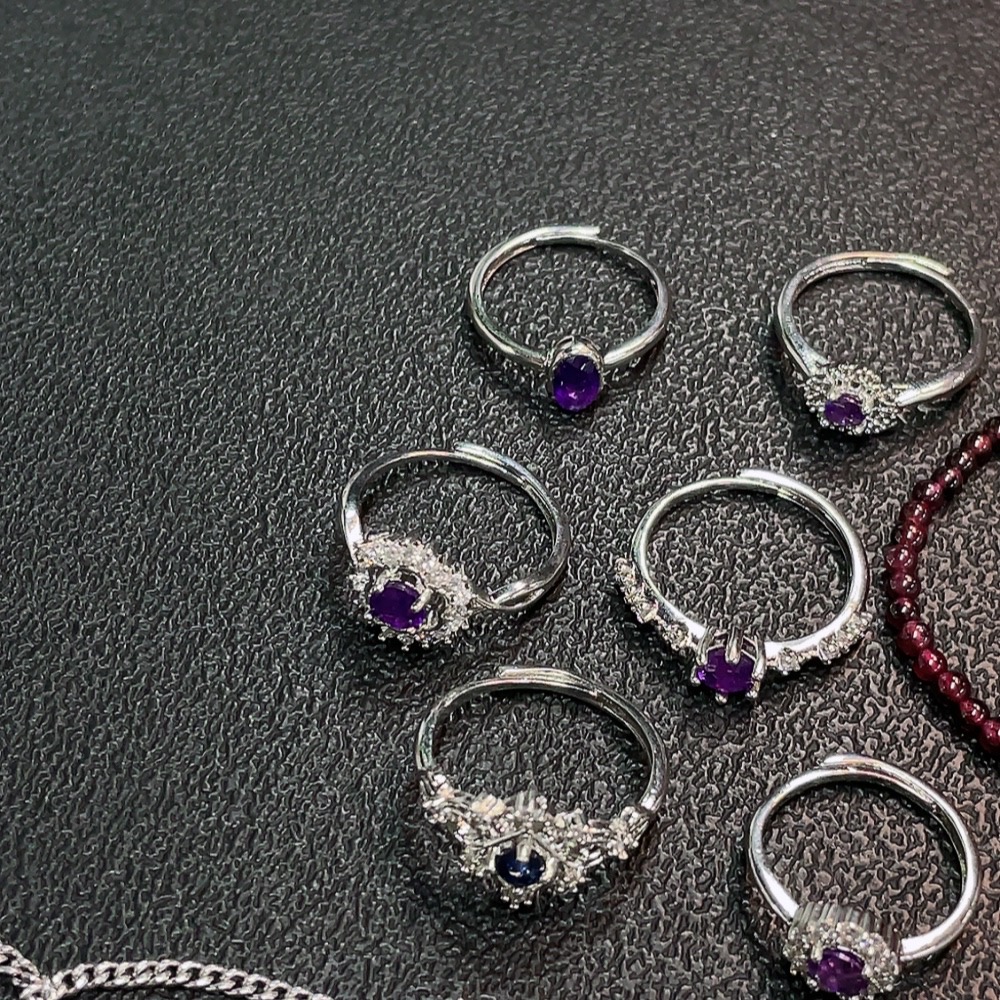 C32785493 Crystal + Garnet + Sapphire Jewelry Non-Gold Total Weight Approx. 18.02g Sell as a Lot