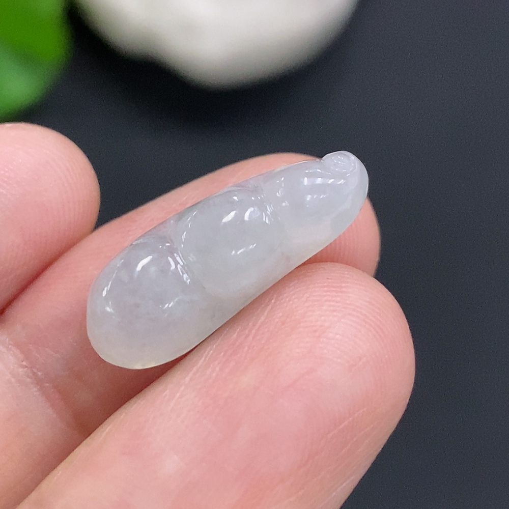 F27105253 Jadeite Lucky Bean Inlay Piece, Total Weight Approx. 1.5g