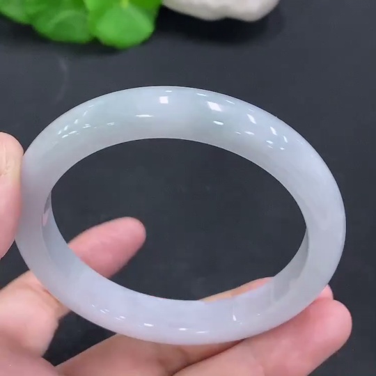 F24812785 Jadeite Round Bangle Size 58.8 Total Weight Approx. 53.8g