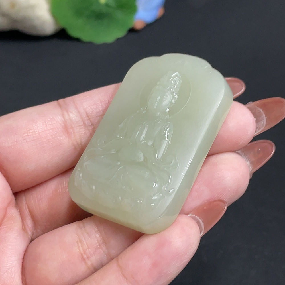 H35101301 Hetian Jade Pendant Guanyin Total Weight Approx. 37.2g