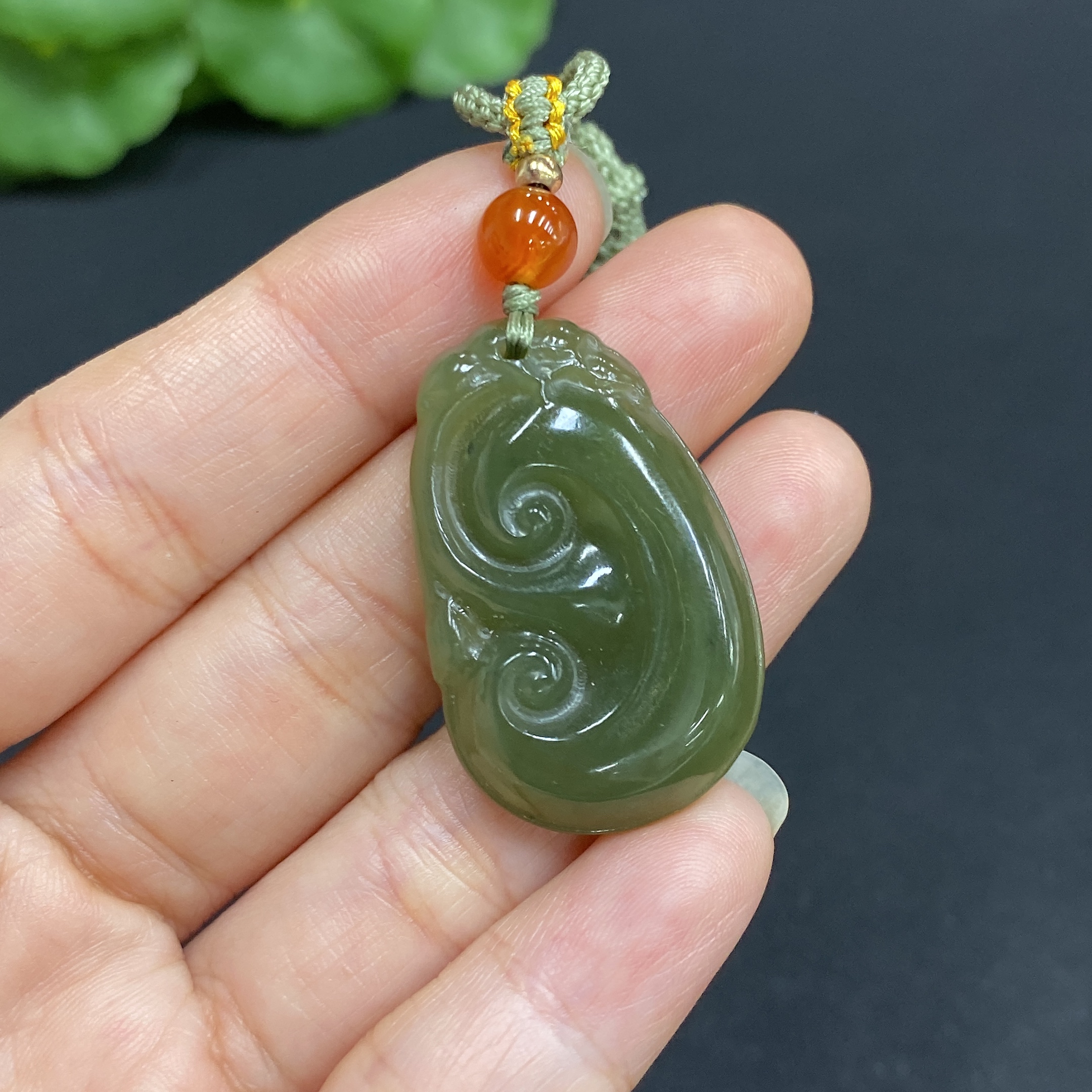 H34015337 Hetian Jade Pendant Ruyi