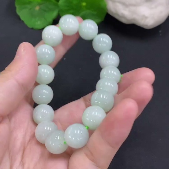 F34021953 Jadeite Bead Necklace, Approx. 12mm, Total Weight Approx. 51.2g