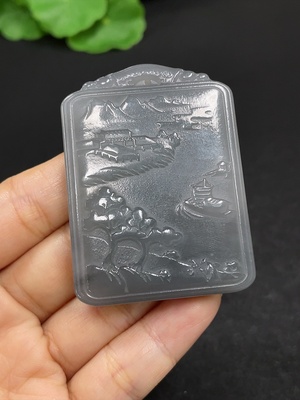 H46559397 和田玉挂件   山水牌    货品总重约44.7g