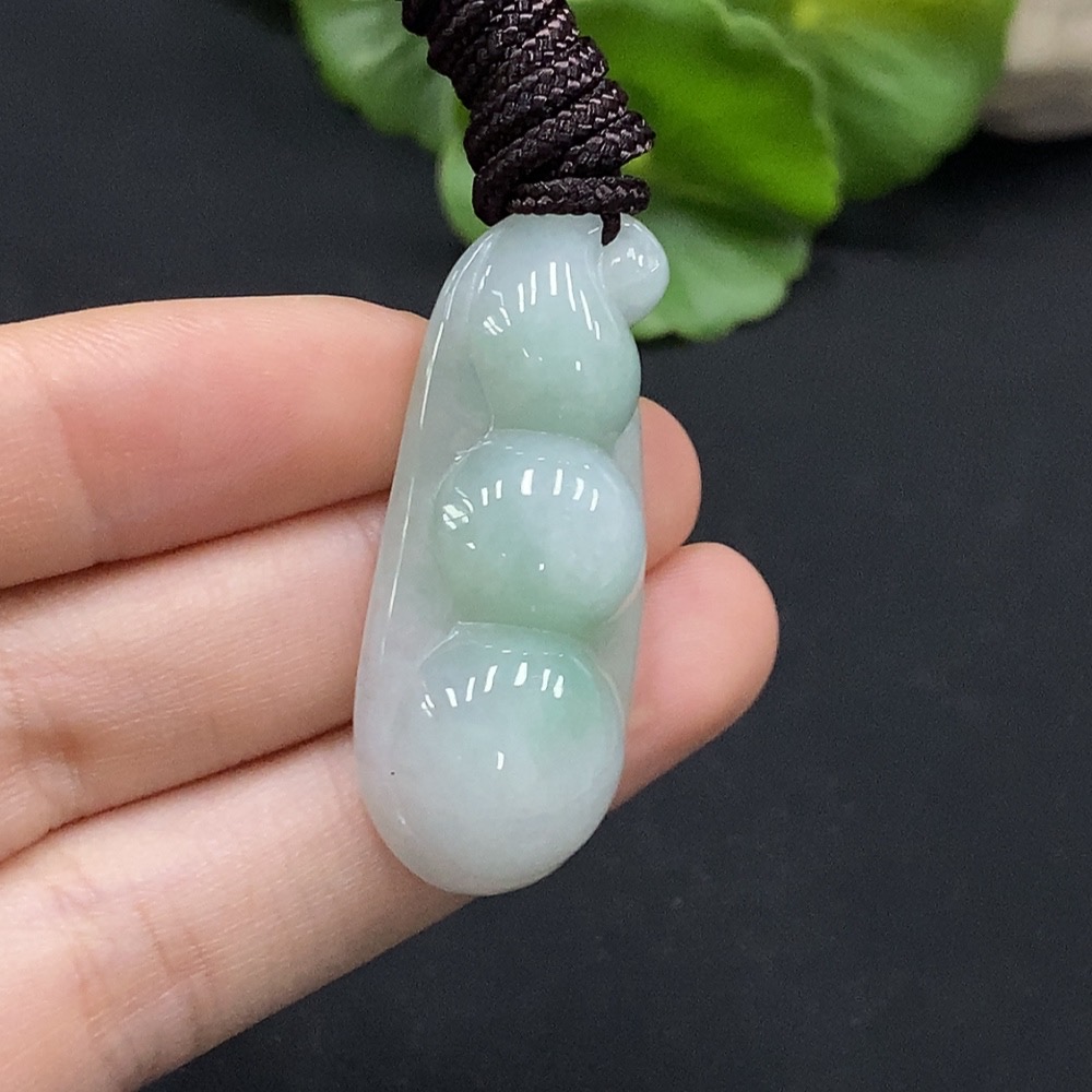F35114852 Jadeite Lucky Bean Pendant, Total Weight Approx. 12.7g