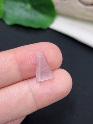 F46546527 翡翠镶嵌件 货品总重约0.37g