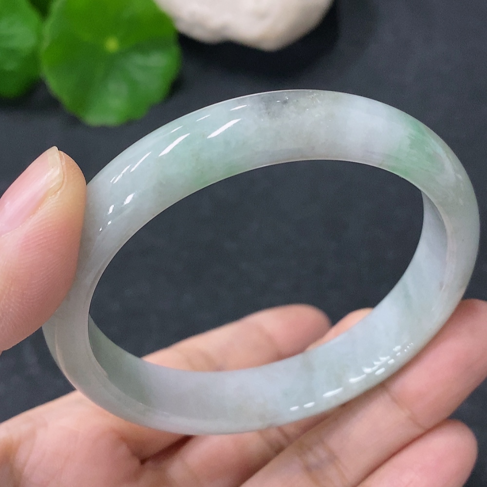 F33912760 Jadeite Round Bangle Size 52.5mm Total Weight Approx. 35g