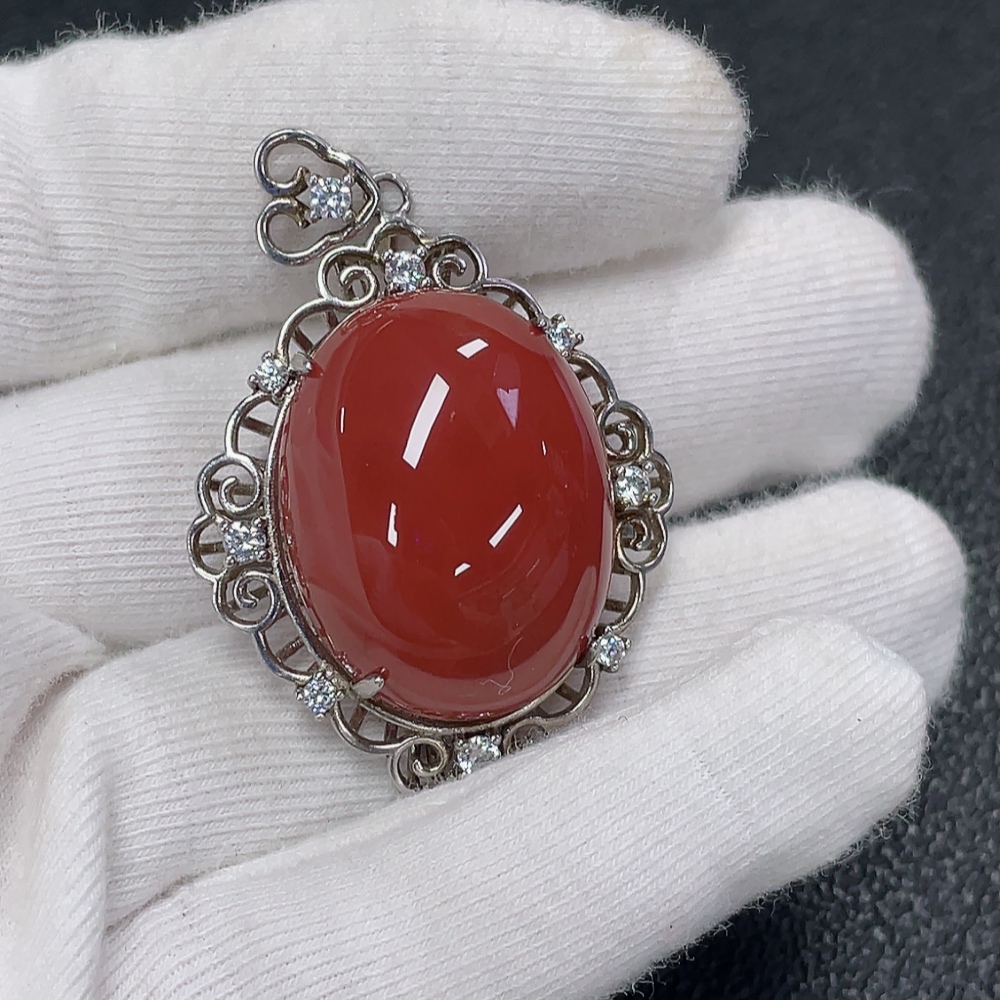C31577942 South Red Agate Pendant Non-Gold Visible Organic Matter Total Weight Approx. 14.16g