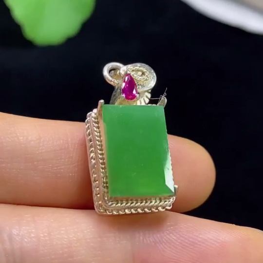 F35135969 Jadeite Plain Pendant Mounted Piece Non-Gold Total Weight Approx. 5.83g