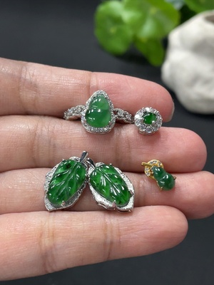F34071204 Jadeite Inlaid Pendant Ring Earrings Sell as a Lot Non-Gold