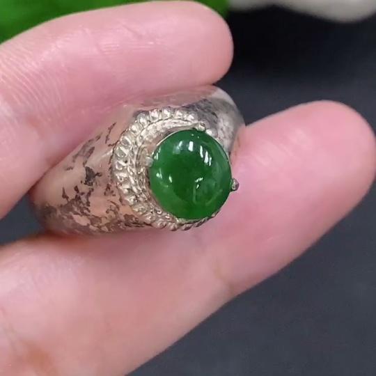 F34021990 Jadeite Cabochon Non-Gold Setting Total Weight Approx. 10g