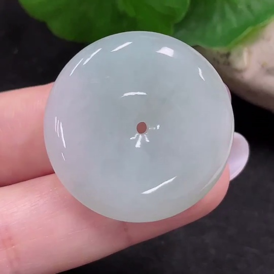 F34965714 Jadeite Peace Clasp Pendant Total Weight Approx. 11.44g