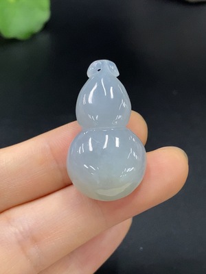 F28207193 Jadeite Gourd Pendant Total Weight About 10.19g
