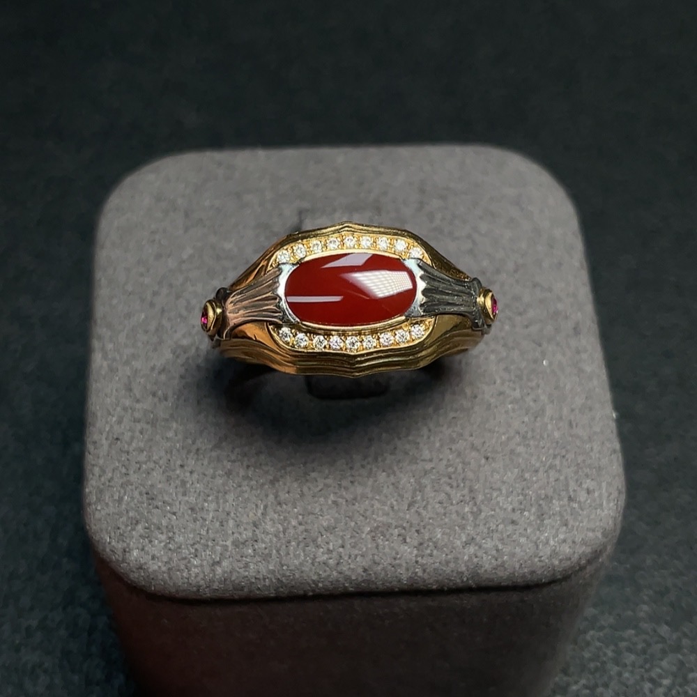 C30536150 South Red Agate Inlaid Ring 18K Gold Size 20 Total Weight Approx. 5.42g Non-Diamond