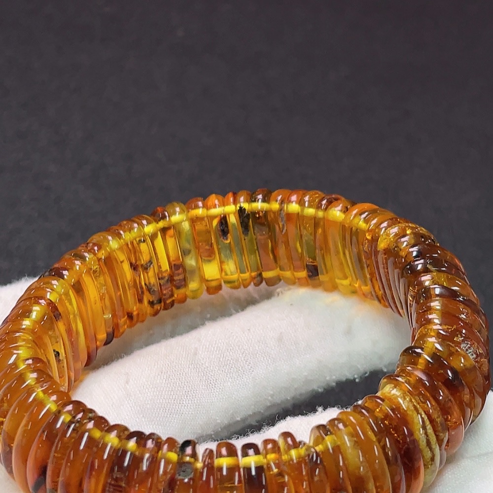 C34039582 Amber Beeswax Bracelet Total Weight Approx. 31.84g Size About 18.8mm