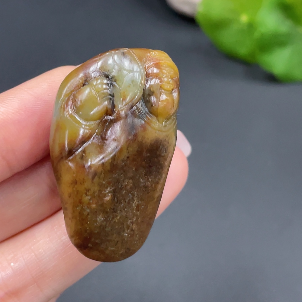 H20272525 Hetian Jade Pendant    God of Wealth    Undetermined Skin Color Origin   Total Weight About 26.4g