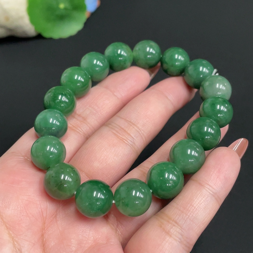 H34073848 African Emerald (Dulong Jade)