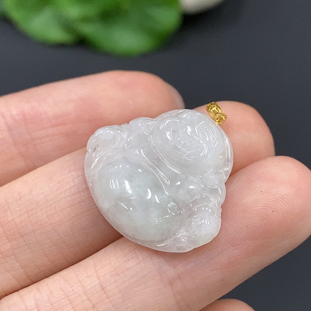 F17858657 Jadeite Buddha Pendant with 18K Gold Clasp, Total Weight 3.446g