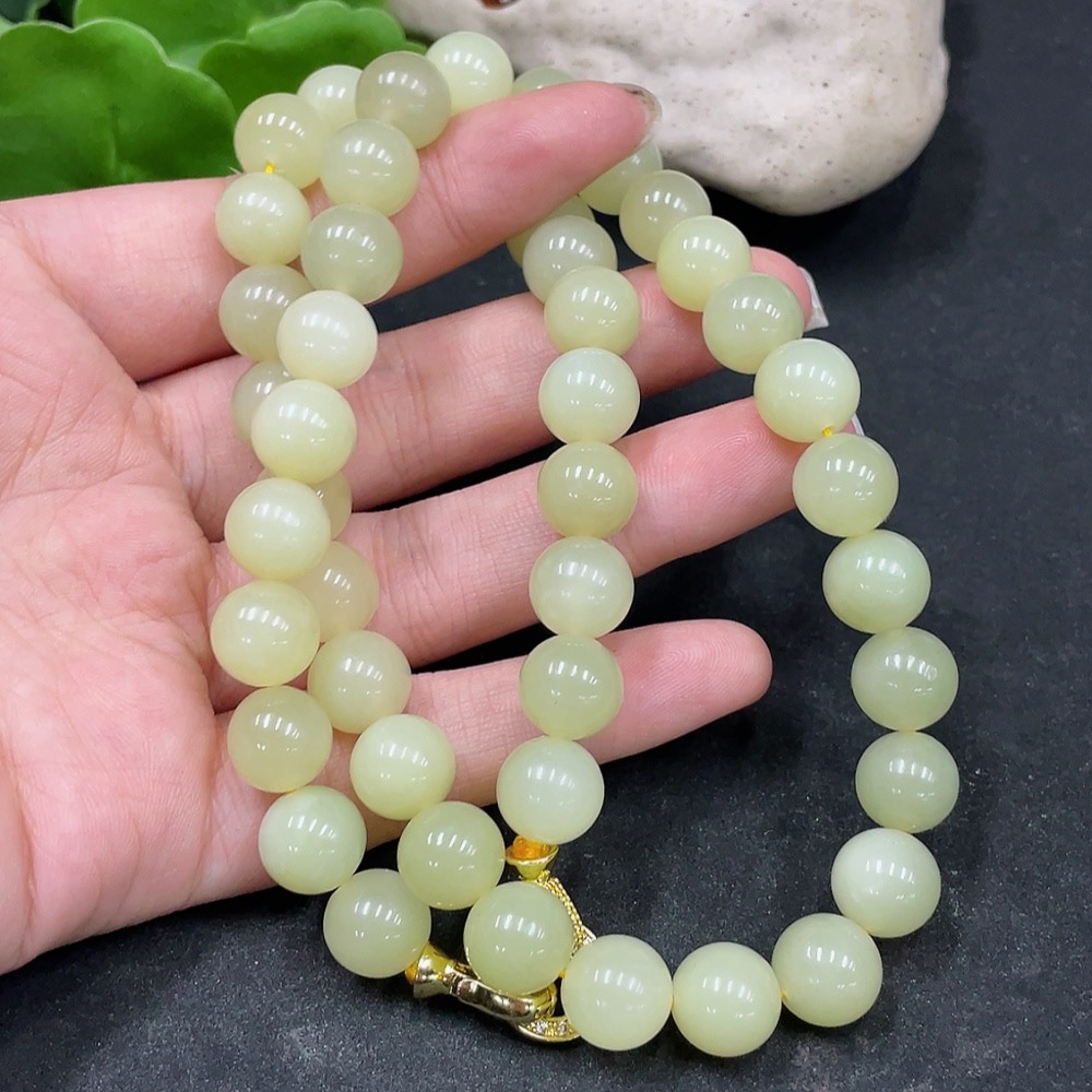 H35148192 Hetian Jade Bead Necklace Non-Gold Approx.10.1mm Total Weight Approx.77.4g