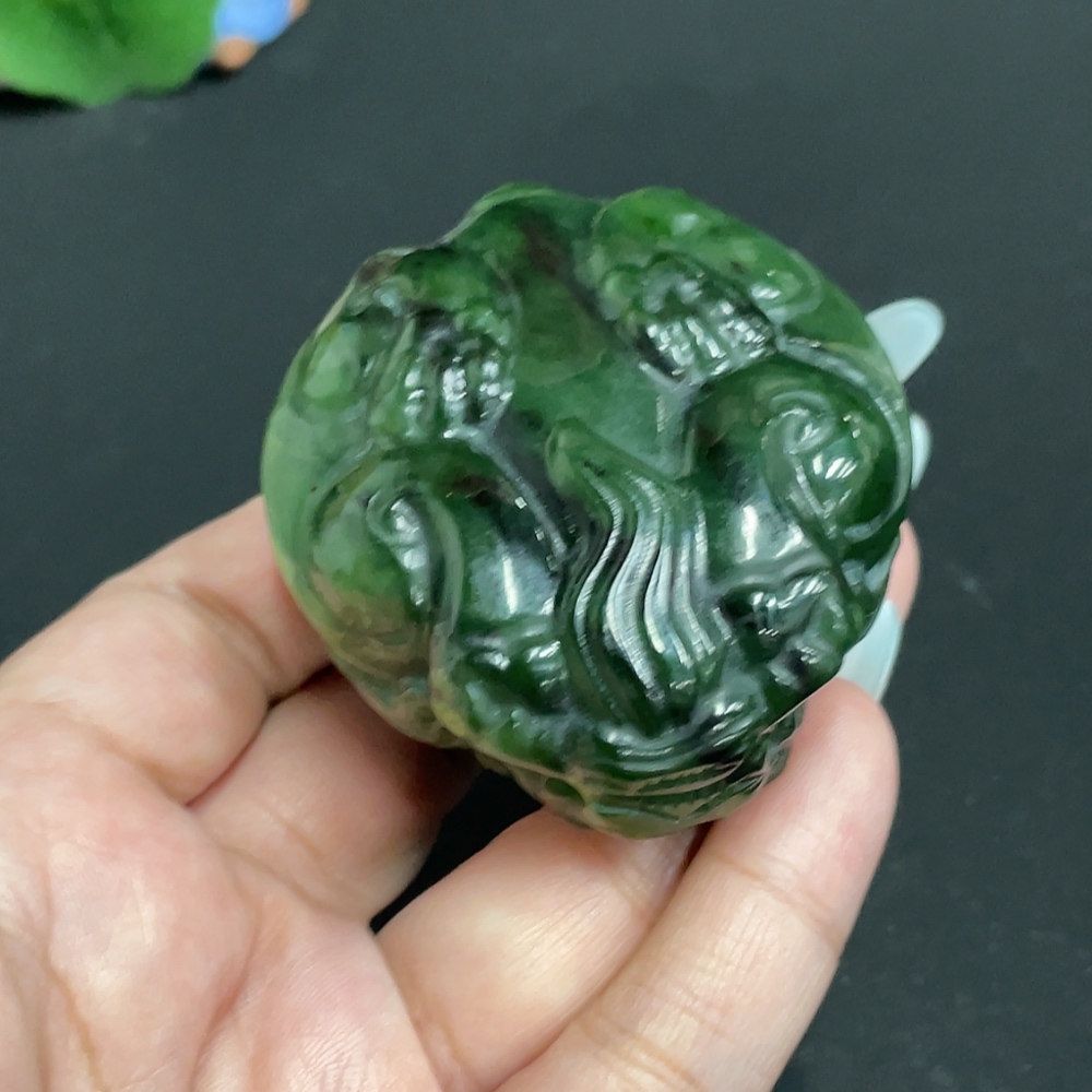 H31634372 Hetian Jade Handheld Carving - Dragon Turtle