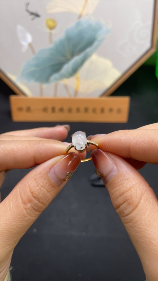 F26012508 Jadeite Inlaid Ring 18k Size 13 Total Weight Approx. 1.82g