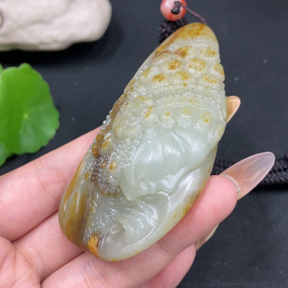 H30492276 Hetian Jade Handheld Piece - Huadan - Undetermined Skin Color Origin - Total Weight (Including String): 114.2g