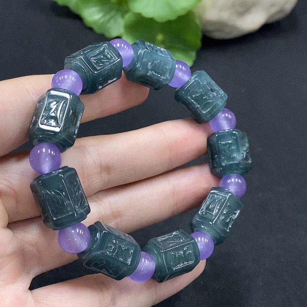 F34029436 Jadeite bracelet Total weight: approx. 41g (Beads not grade A)