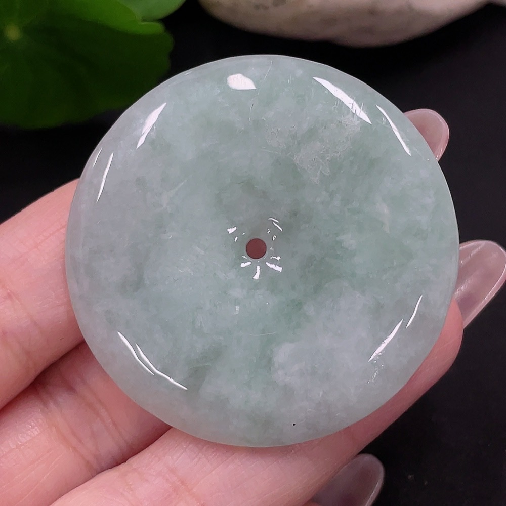 F34067974 Jadeite Safety Buckle Pendant, Total Weight Approximately 21.4g