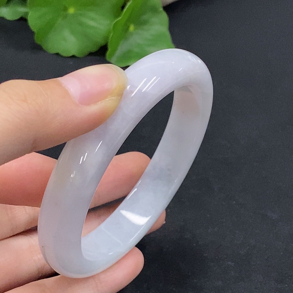 F32818596 Jadeite regular bangle, size 56.8, total weight approx. 54.84g