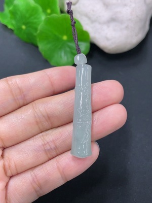 F41934162 翡翠挂件竹节 货品总约重5.45g
