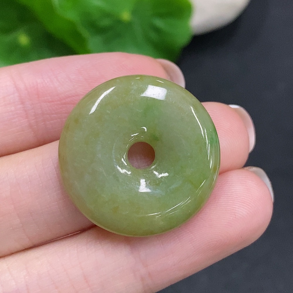 F34034186 Jadeite Safety Buckle, total weight approximately 8g, yellow color origin undetermined